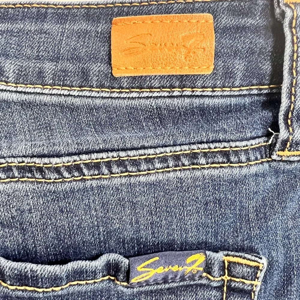 Seven7 Weekend Short Hi-Rise Denim Shorts Women Size 14 Color Blue - Picture 7 of 8